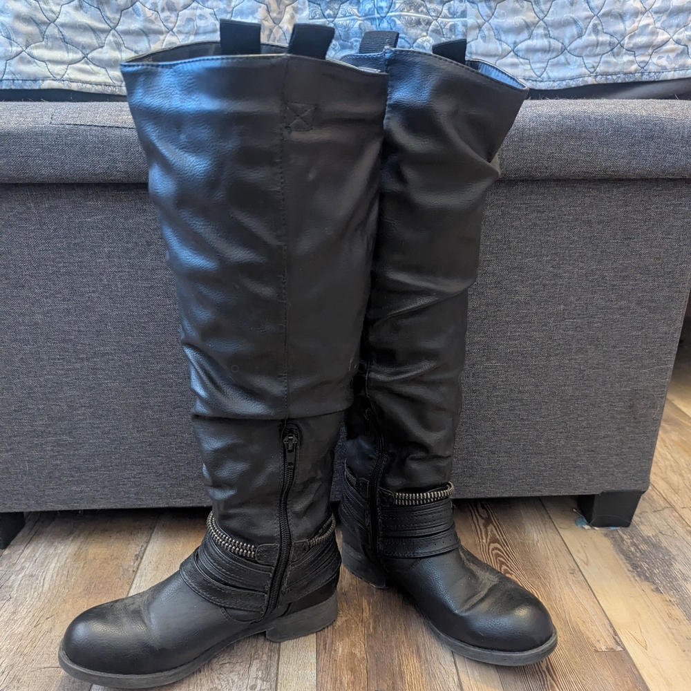Black Knee High Boots - Picture 2 of 4